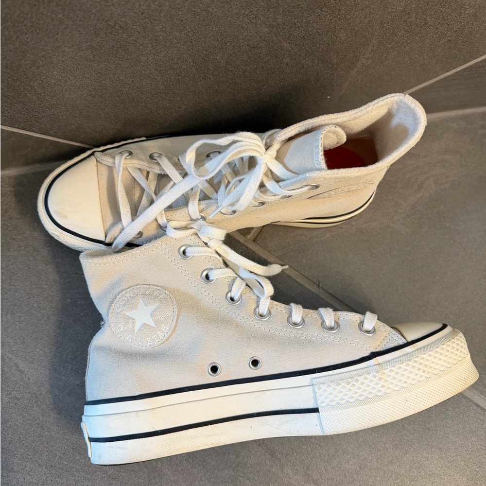 Platform Converse High-Top Sneakers - Cream